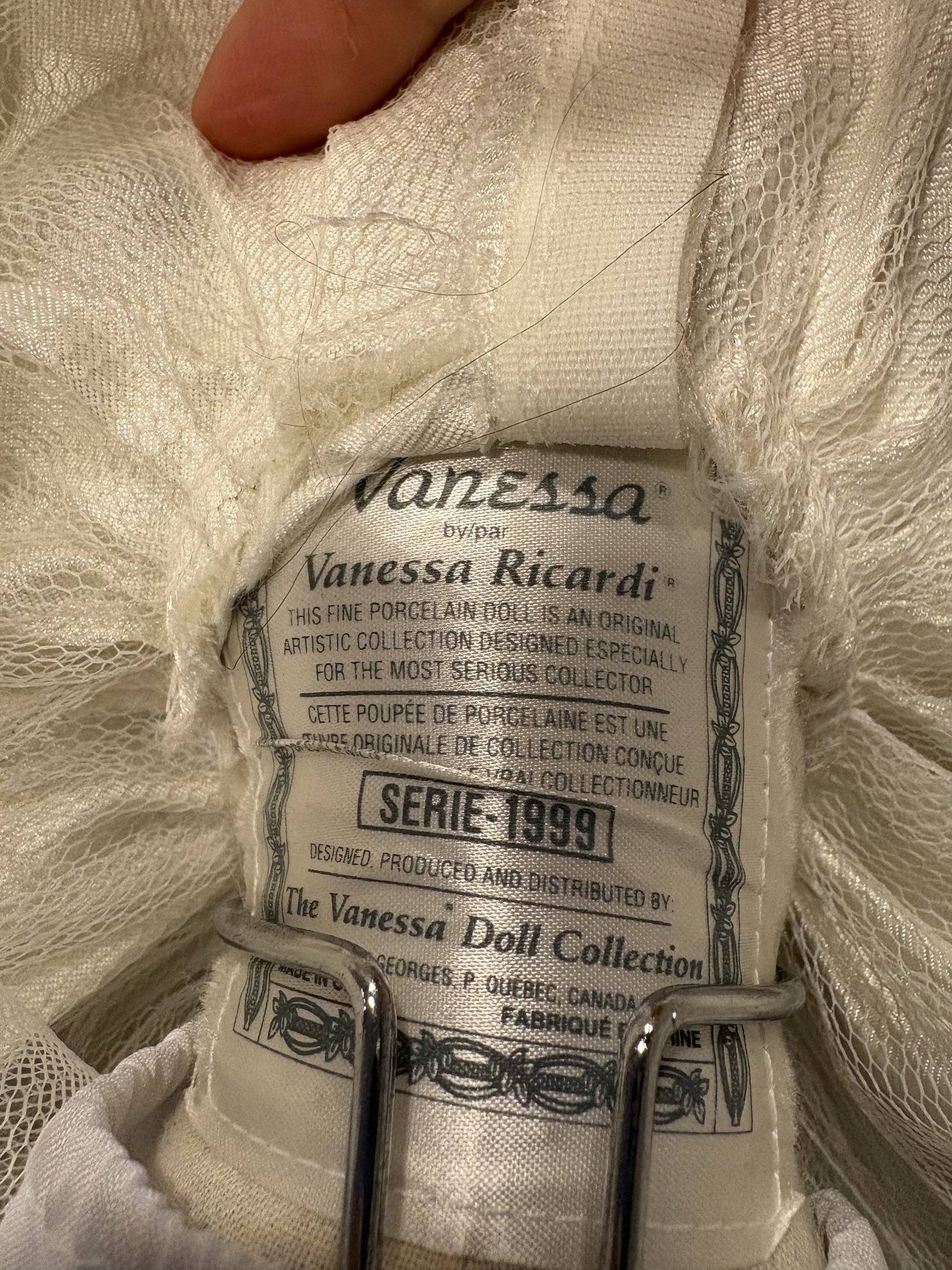 Vanessa Ricardi Porcelain Doll - 18" - Vanessa Doll Collection 1999 - Image 6