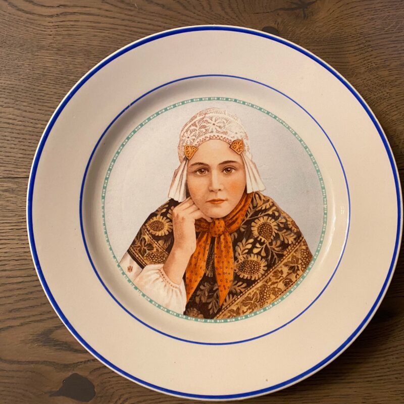 Collectible Ceramic Wall Plate — Dutch Woman in Traditional Dress — Holland — 9″