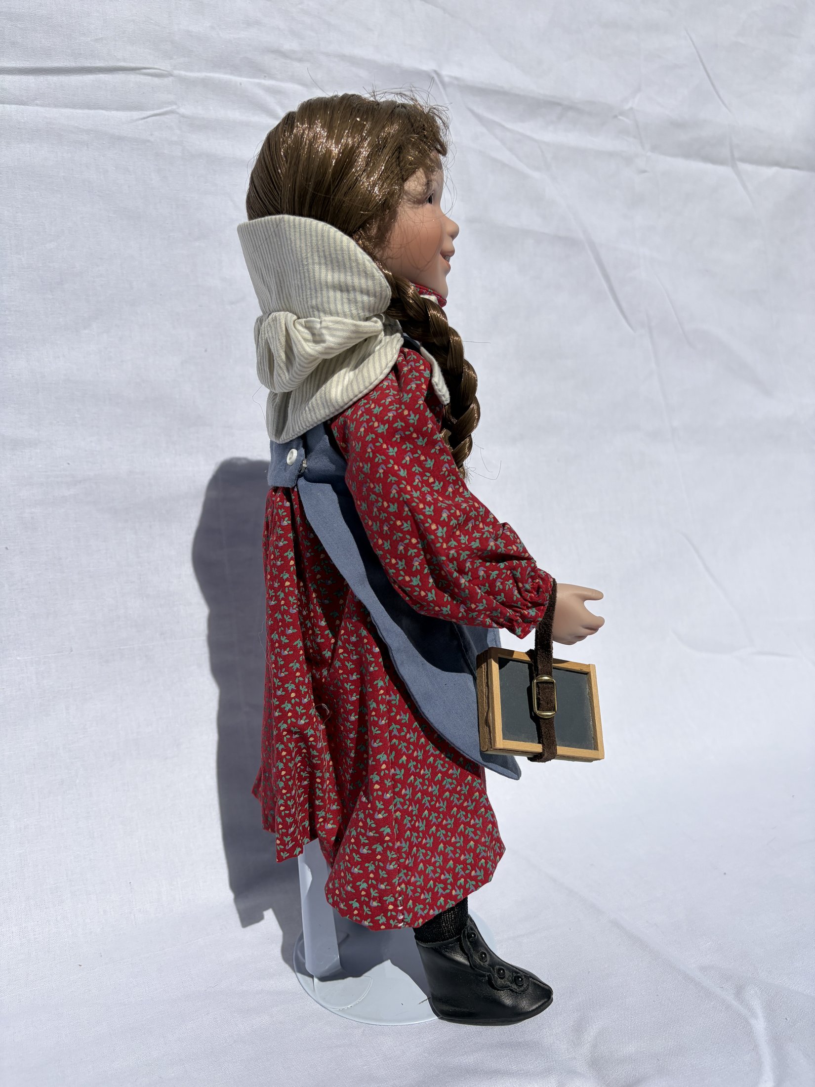 Ashton-Drake Galleries 'Laura' Little House on the Prairie Doll - Image 3