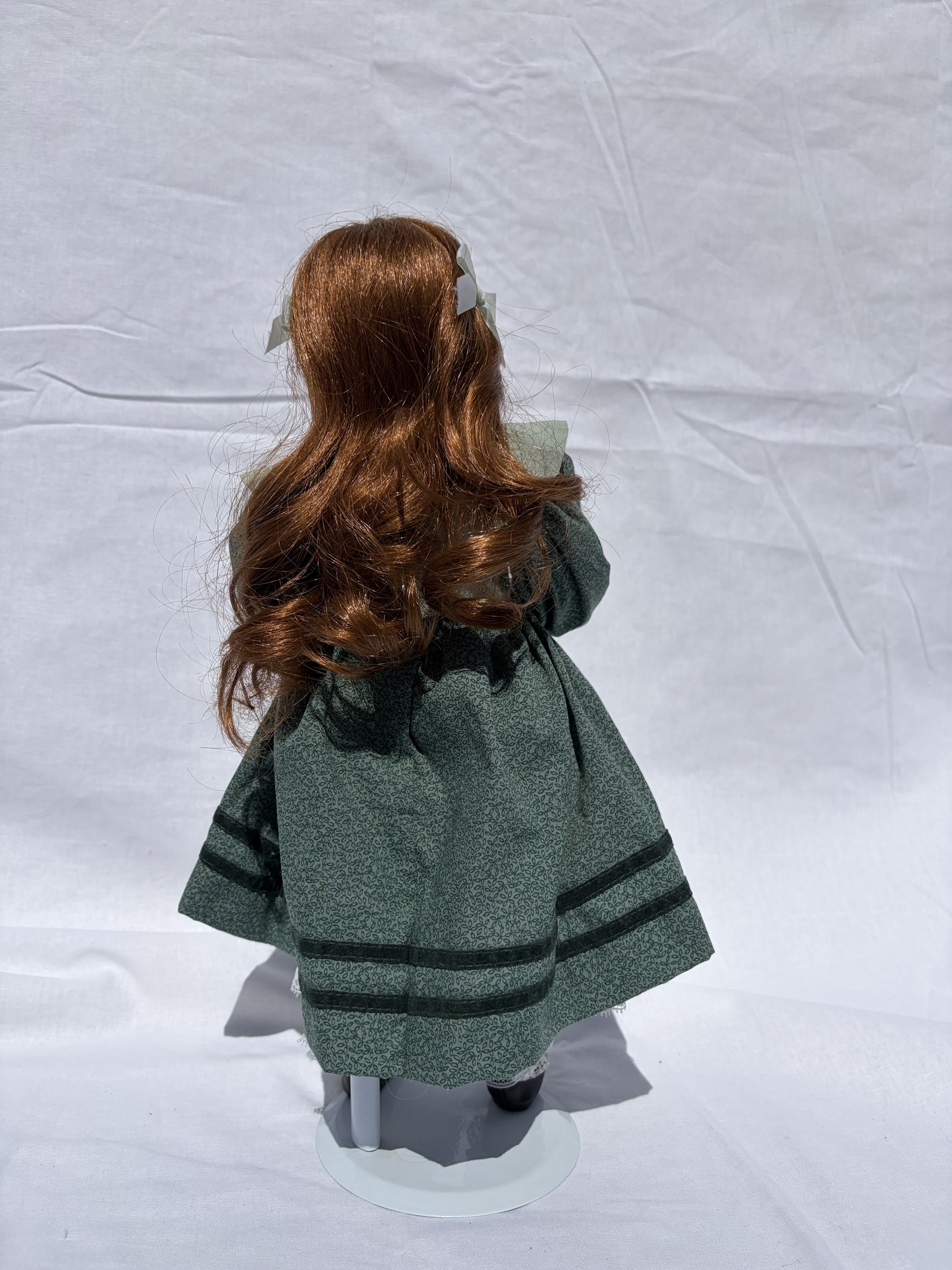 Wendy Lawton 'Beth' Porcelain Doll from Little Women Collection - Image 5