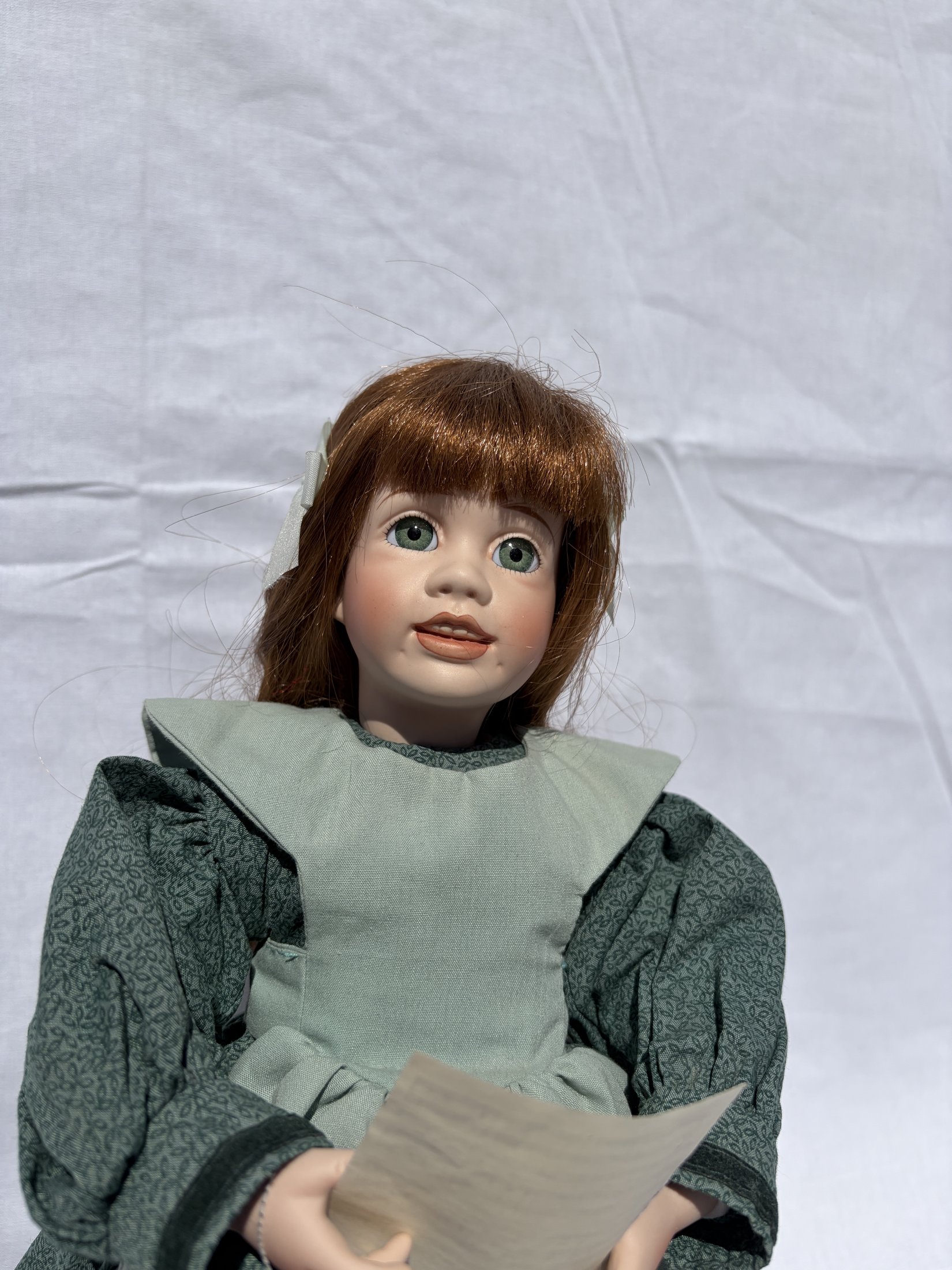 Wendy Lawton 'Beth' Porcelain Doll from Little Women Collection - Image 7