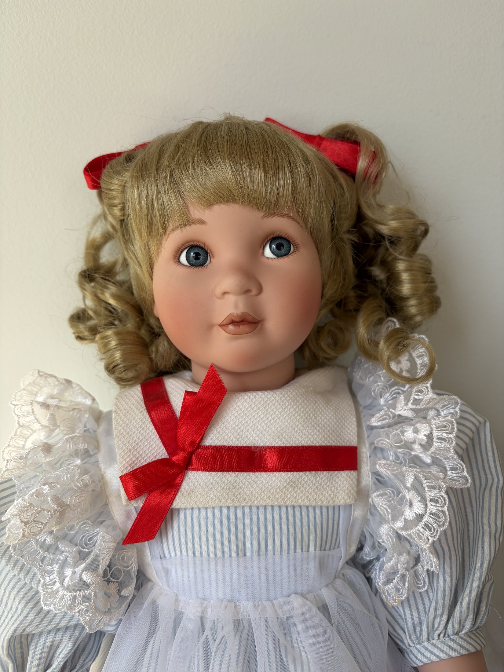 Ashton-Drake Galleries Porcelain Doll 45SDA/5000