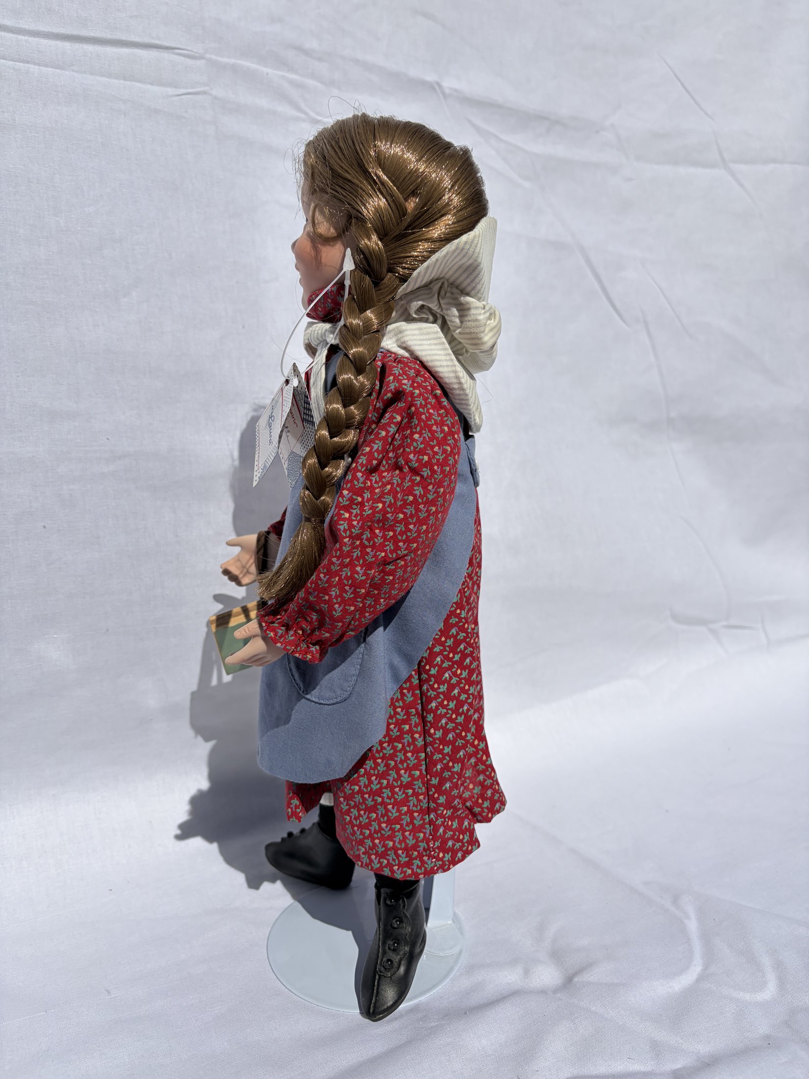 Ashton-Drake Galleries 'Laura' Little House on the Prairie Doll - Image 5