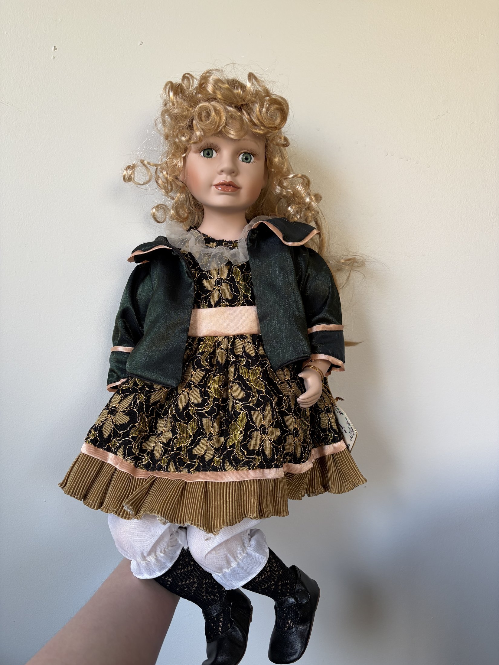 Lumi'n Art Porcelain Doll - Blonde Curls, Green Dress, 16 Inches - Image 2