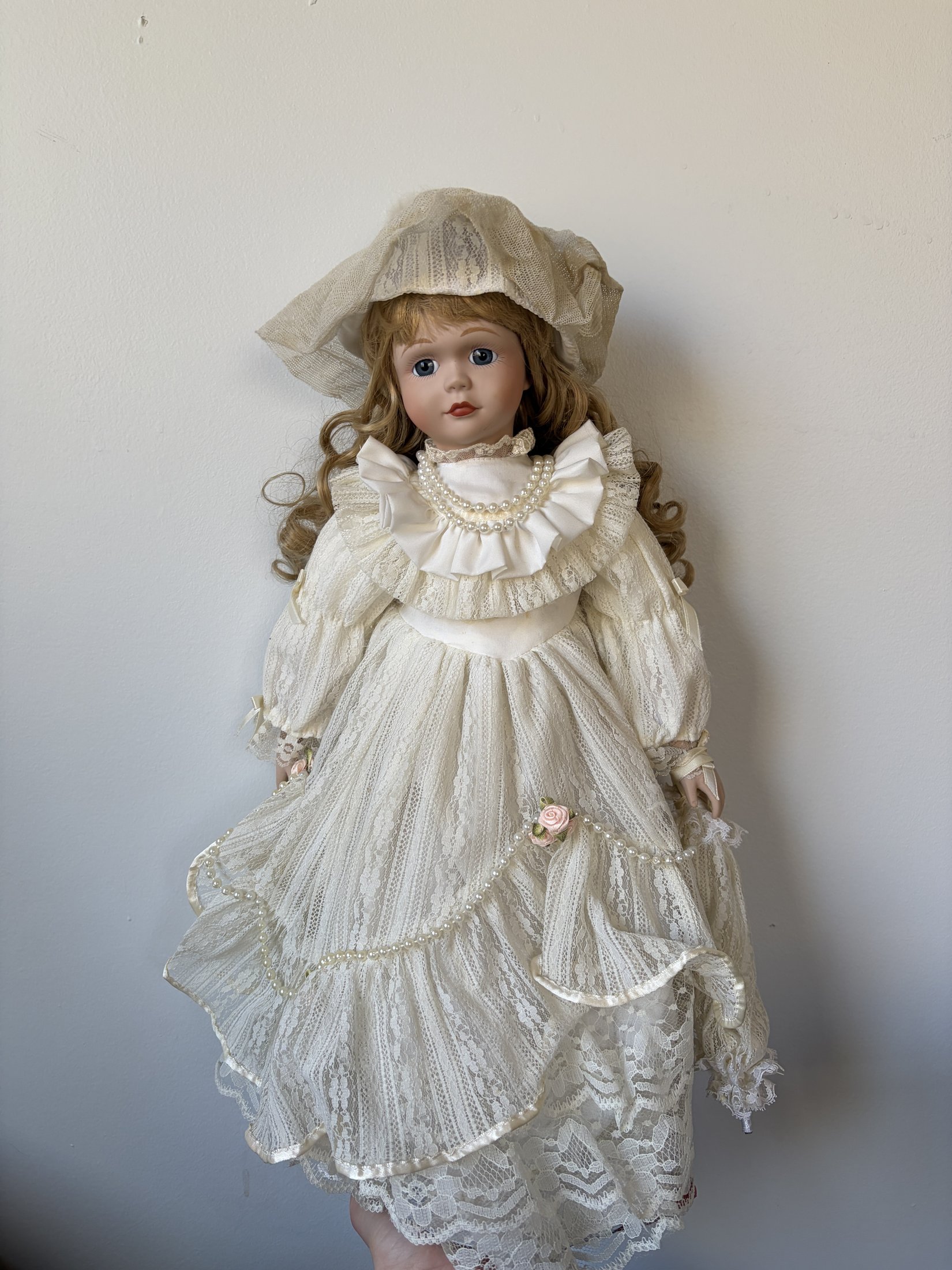 Vintage Porcelain Doll in Ivory Lace Dress with Blonde Curls - Image 5