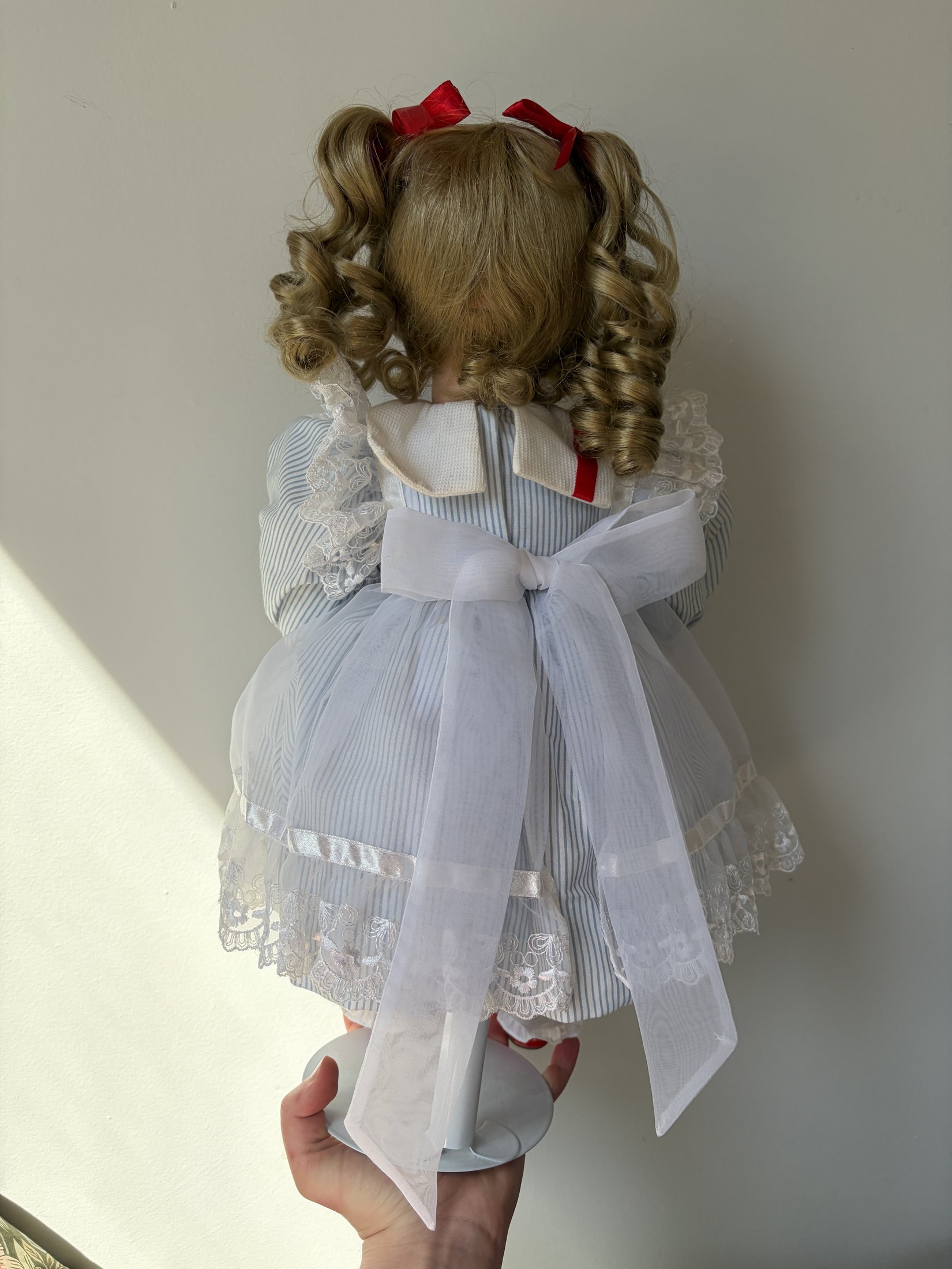 Ashton-Drake Galleries Porcelain Doll 45SDA/5000 - Image 5