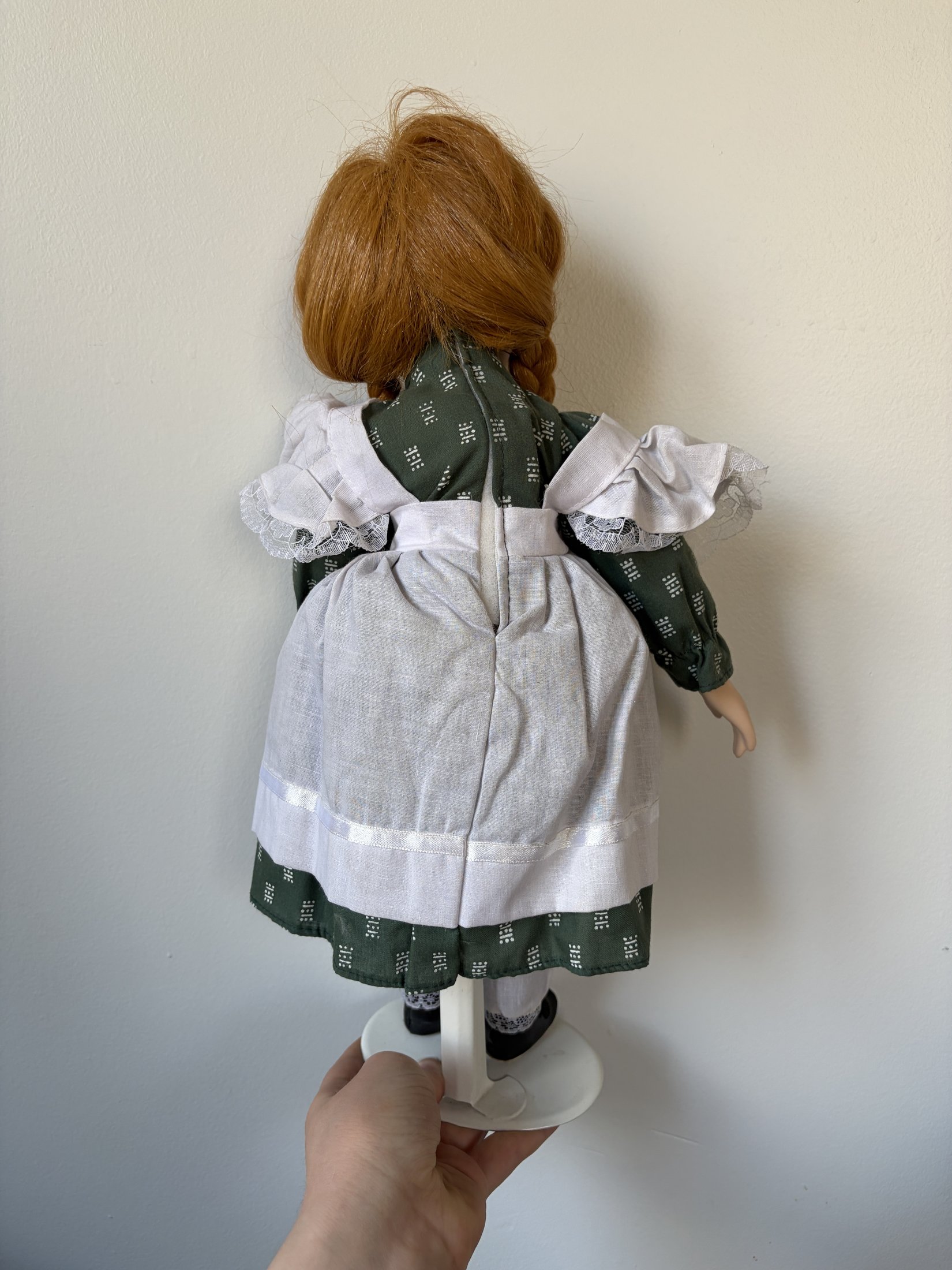 Anne of Green Gables Porcelain Doll with Red Hair and Braids - Image 4