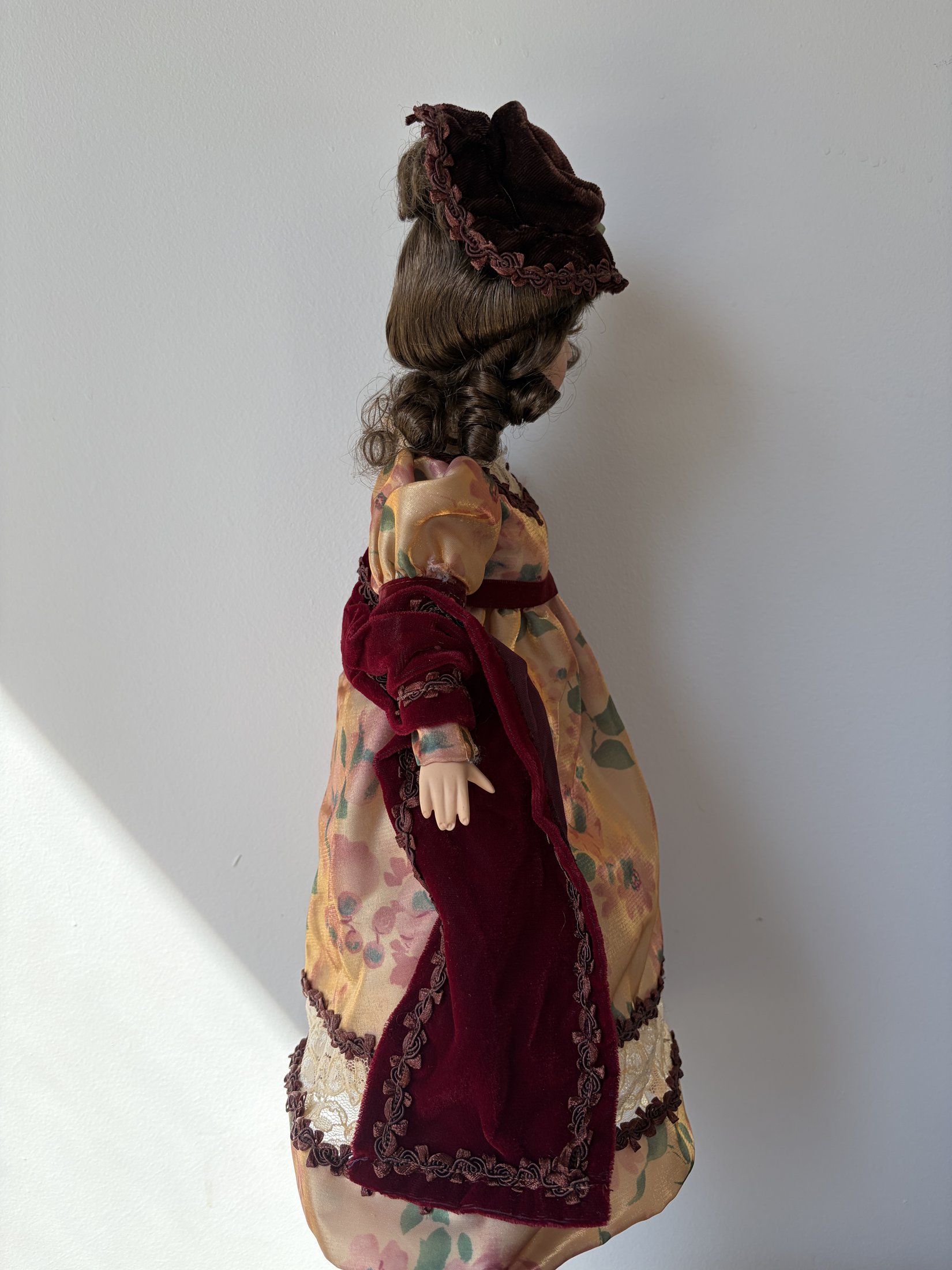 Victorian Style Porcelain Doll 18" Floral Dress with Hat - Image 7