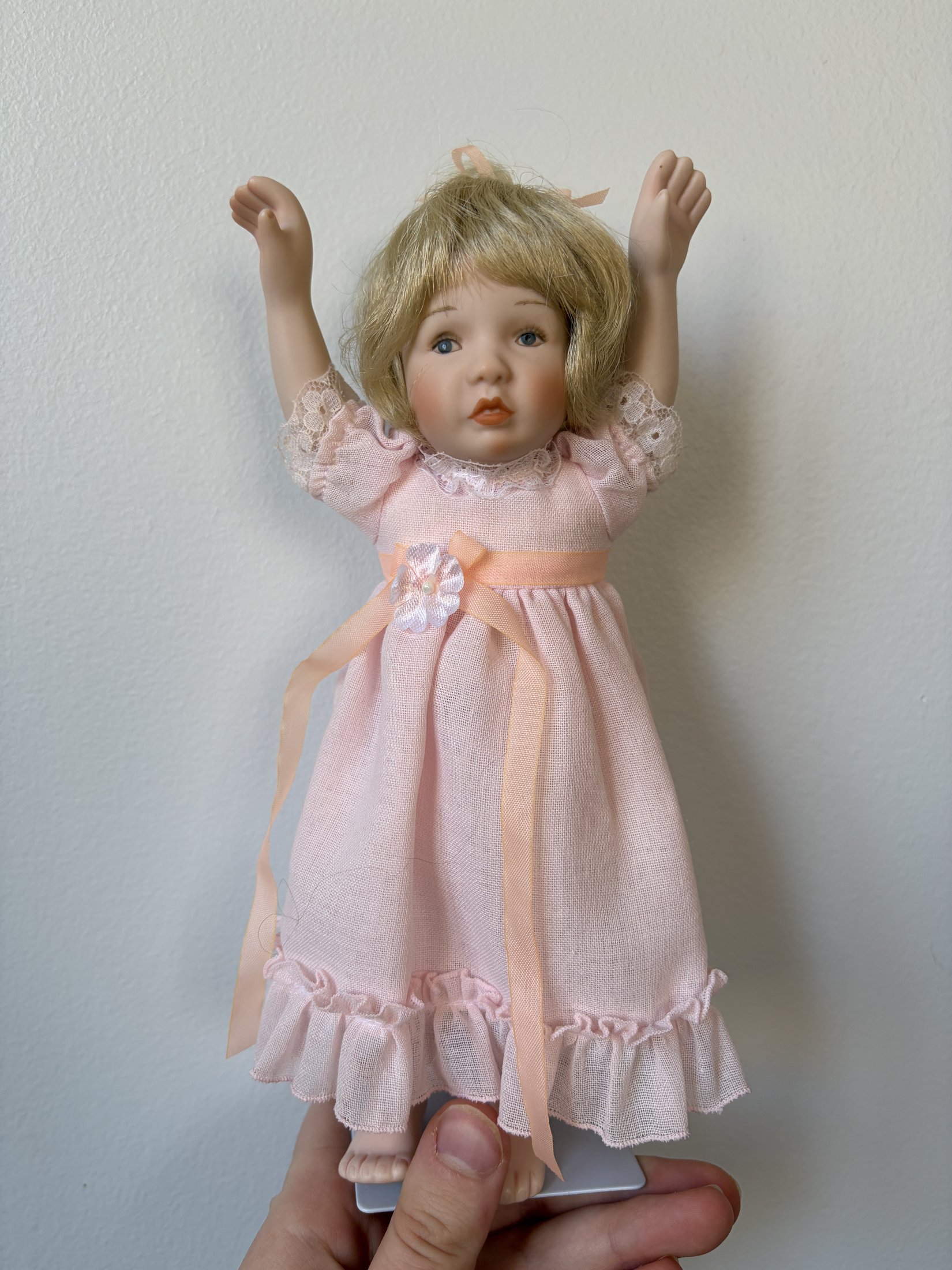 Sandra Kuck 'Loving Steps' Porcelain Doll by Reco 1989 - Image 6