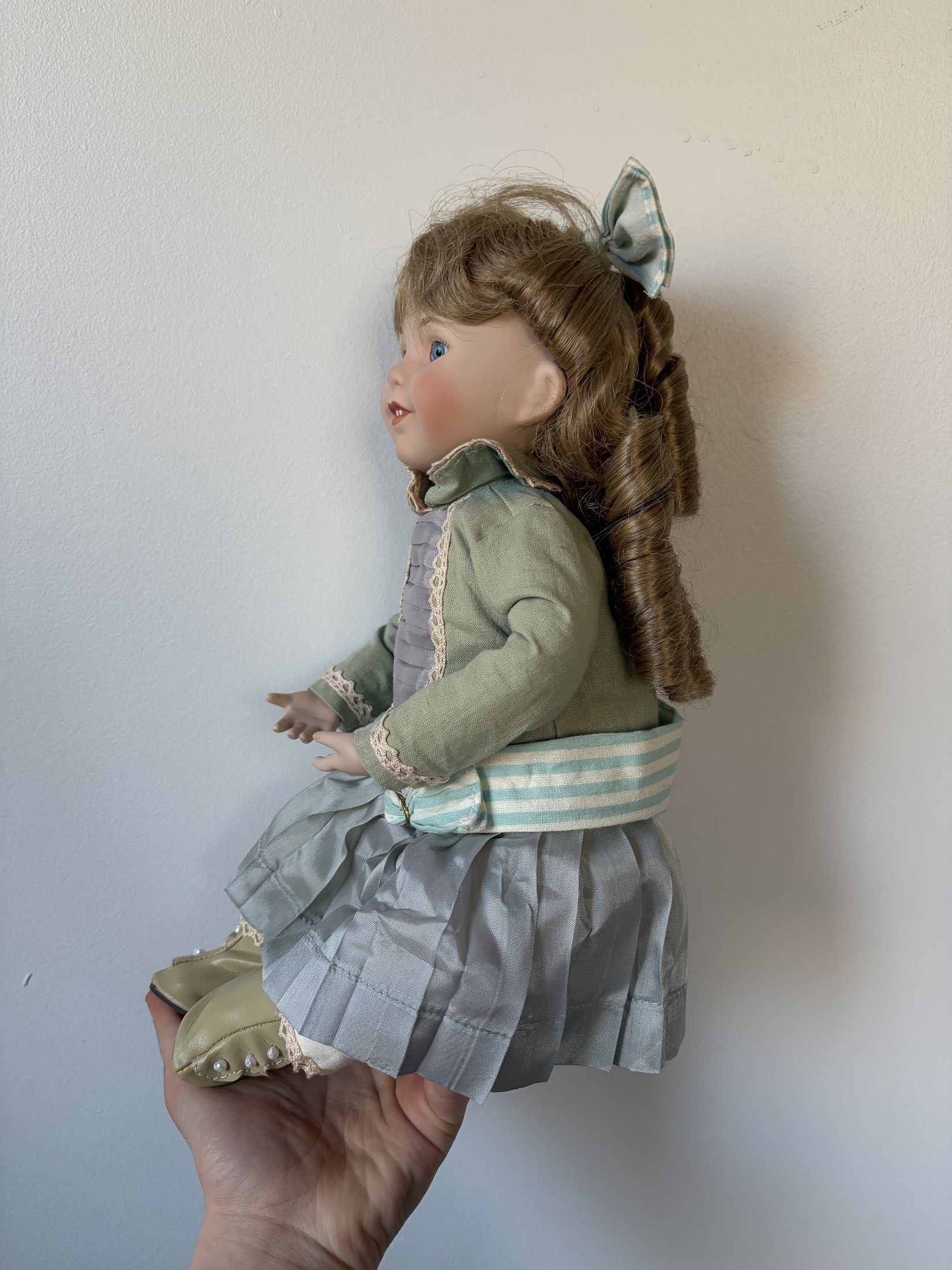 Porcelain Doll A Child's Garden of Verses by Robert Louis Stevenson - Image 3