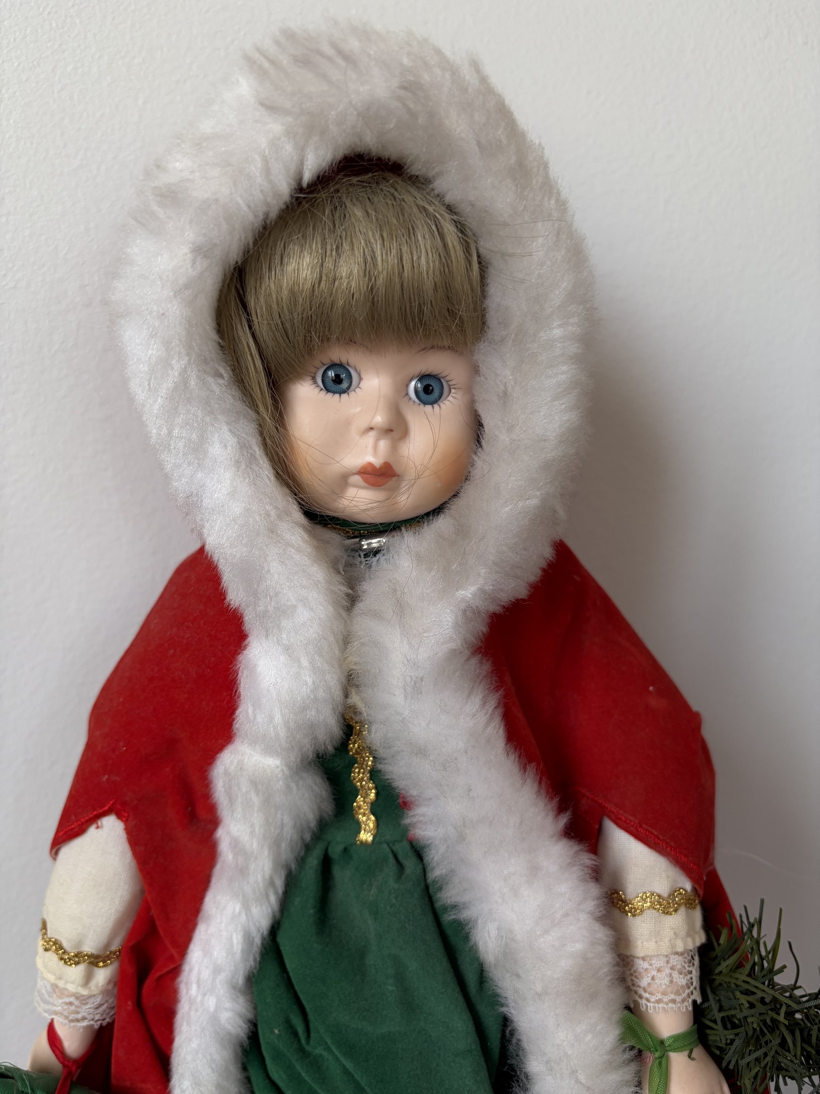 Brinn's Collectible Porcelain Doll Christmas Edition PGH. PA - Image 2