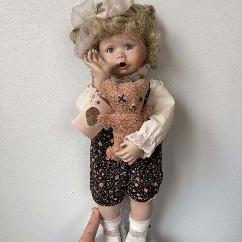 Jan Goodyear Porcelain Doll ‘Evie’ Boo Bear & Me 1991 Knowles